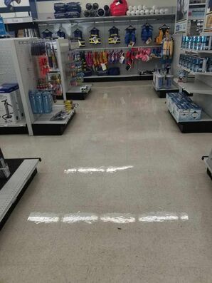 Before & After Commercial Floor Cleaning in Lakewood, OH (9)